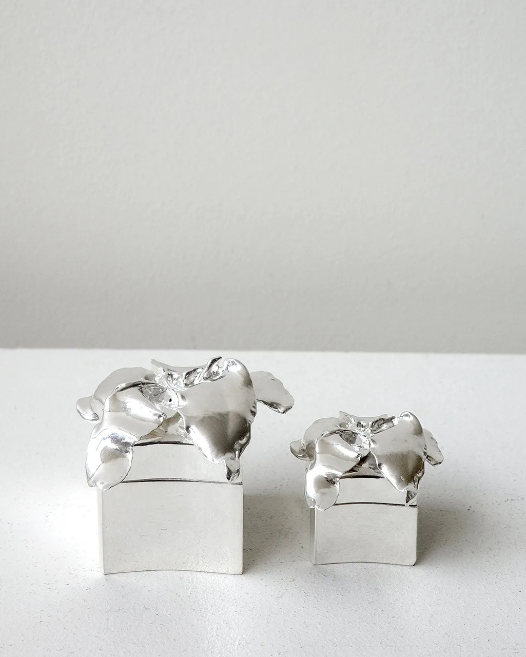 Completedworks Small Flower boîte à bijoux fleur argent