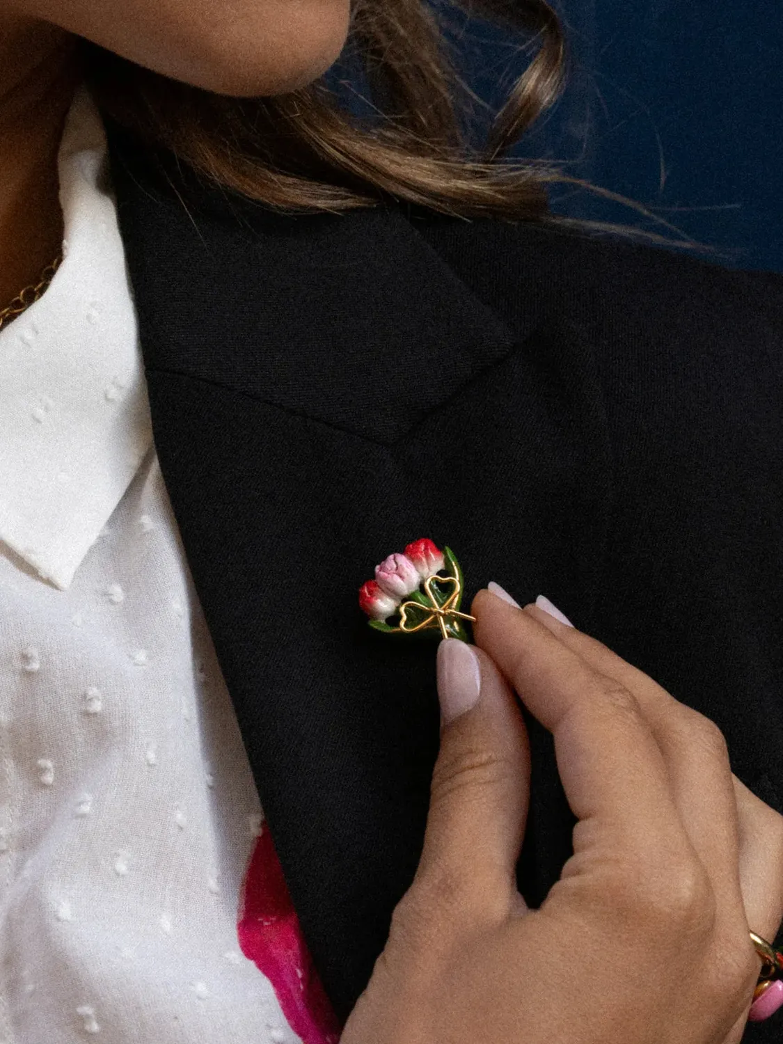 Nach Bijoux Bouquet de tulipes pin’s porcelaine peinte main 25 mm