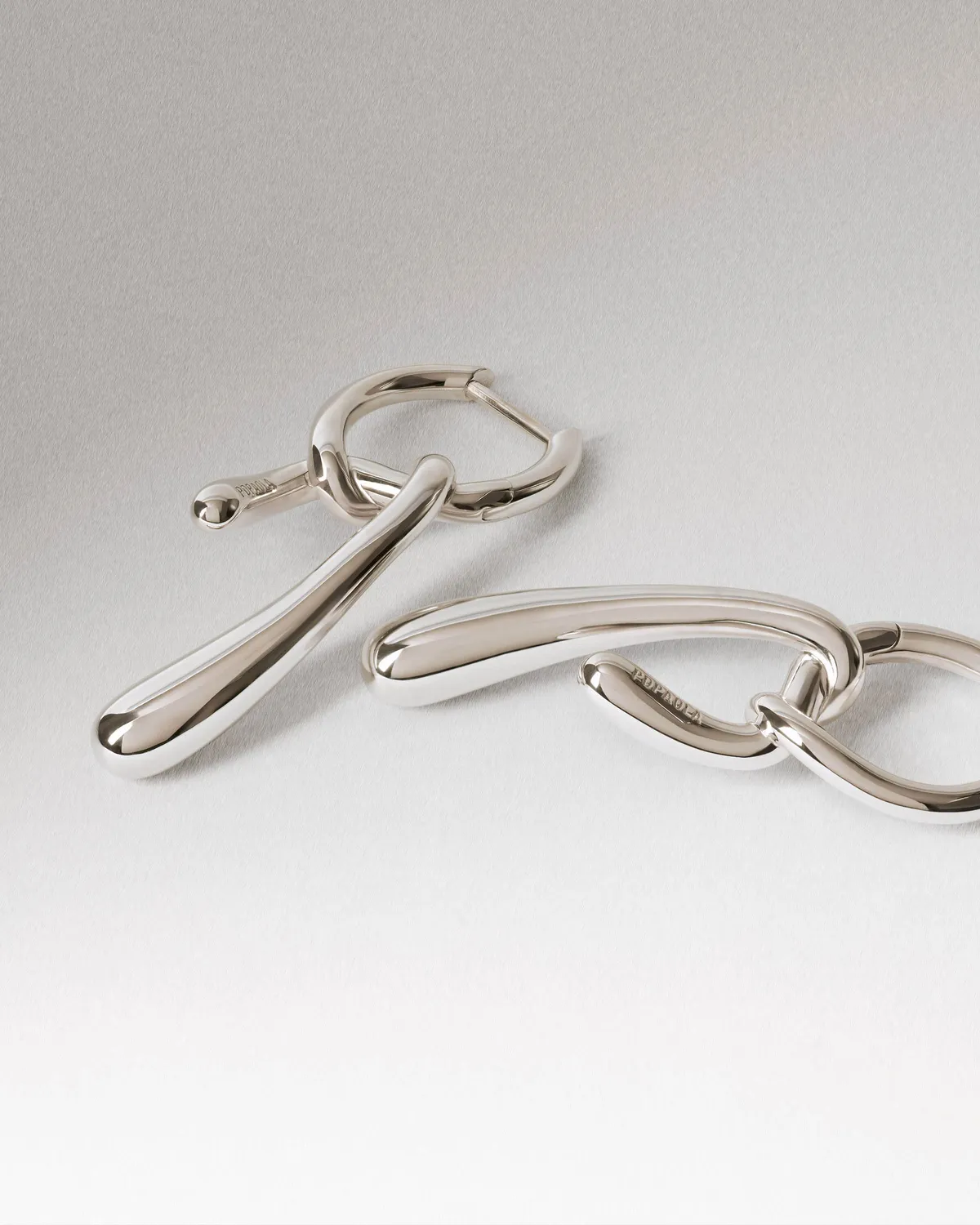 PDPAOLA Twist boucles d’oreilles argent long 37,5 mm
