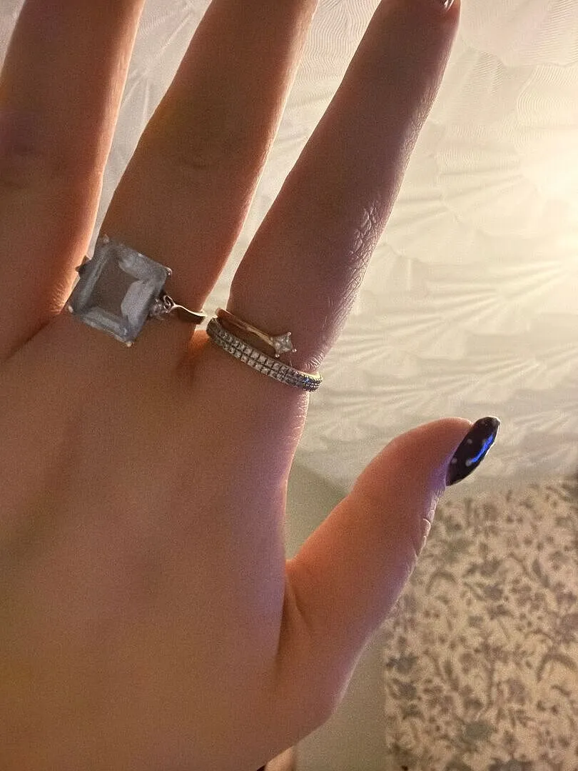 Astrid & Miyu Pavé Crystal Illusion bague dorée pavé