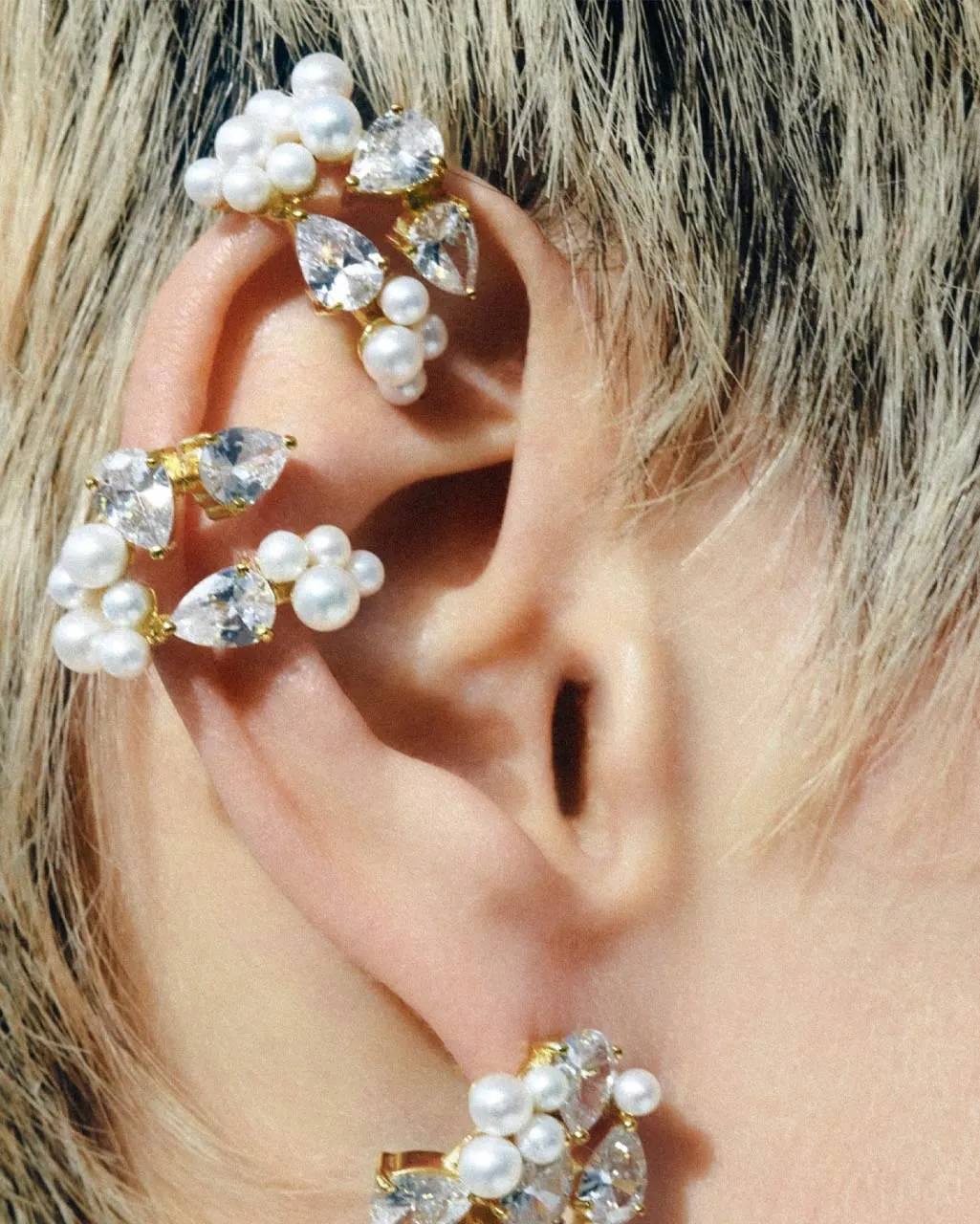 Completedworks Breaths boucles d’oreilles perle zirconia