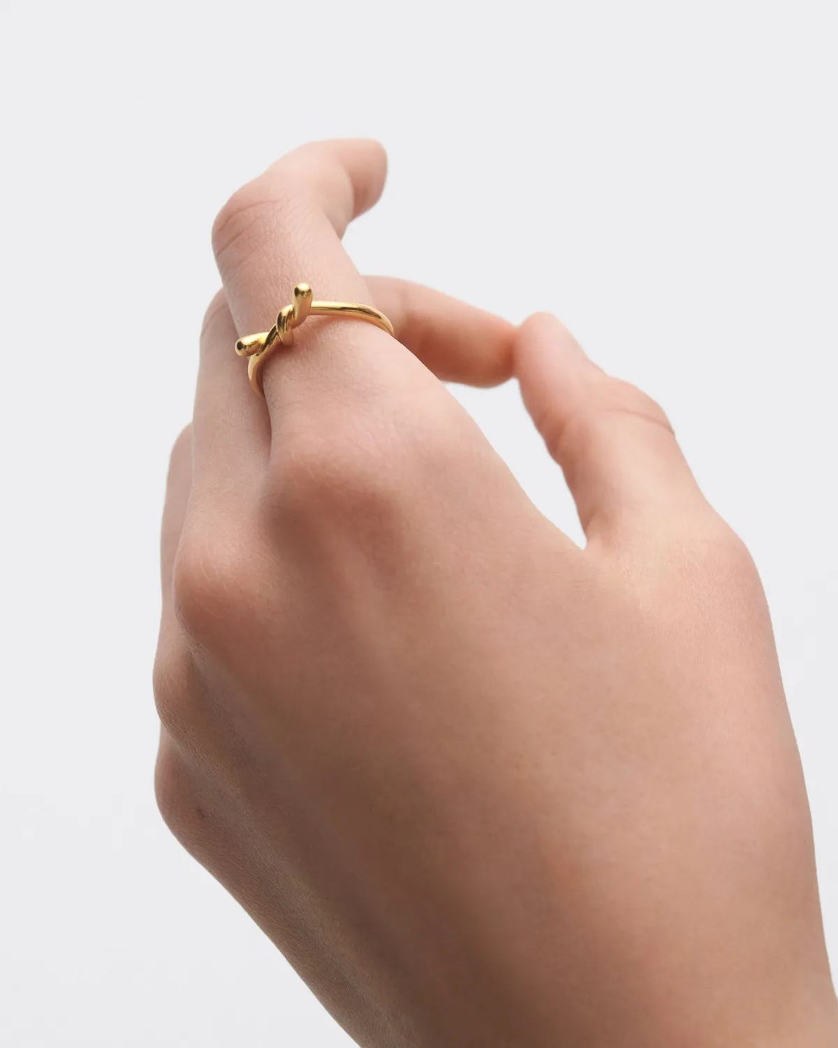 PDPAOLA Twist bague dorée fine 2 mm