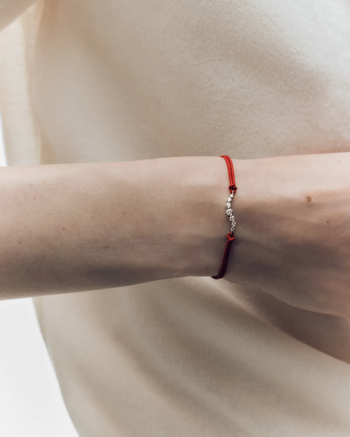 PDPAOLA Venus bracelet cordon rouge diamant or blanc