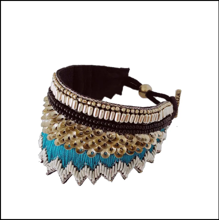 Nao de Paris Madeline Fuchsia bracelet brodé cuir