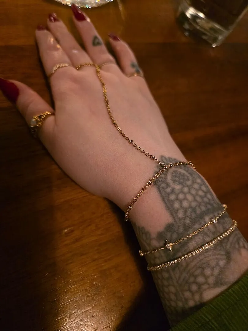 Astrid & Miyu Tennis Chain bracelet doré rivière