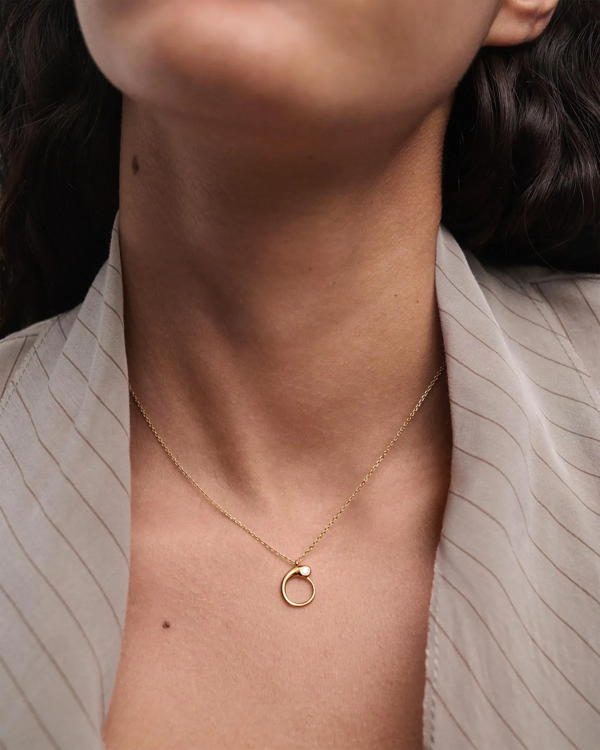 PDPAOLA Initiale O collier plaqué or 40-50 cm