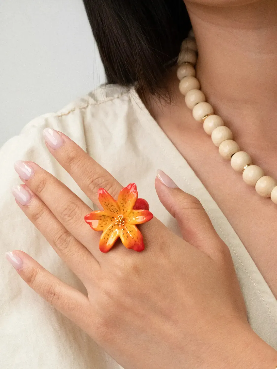 Nach Bijoux Lys Tigrée bague porcelaine fleur tropicale