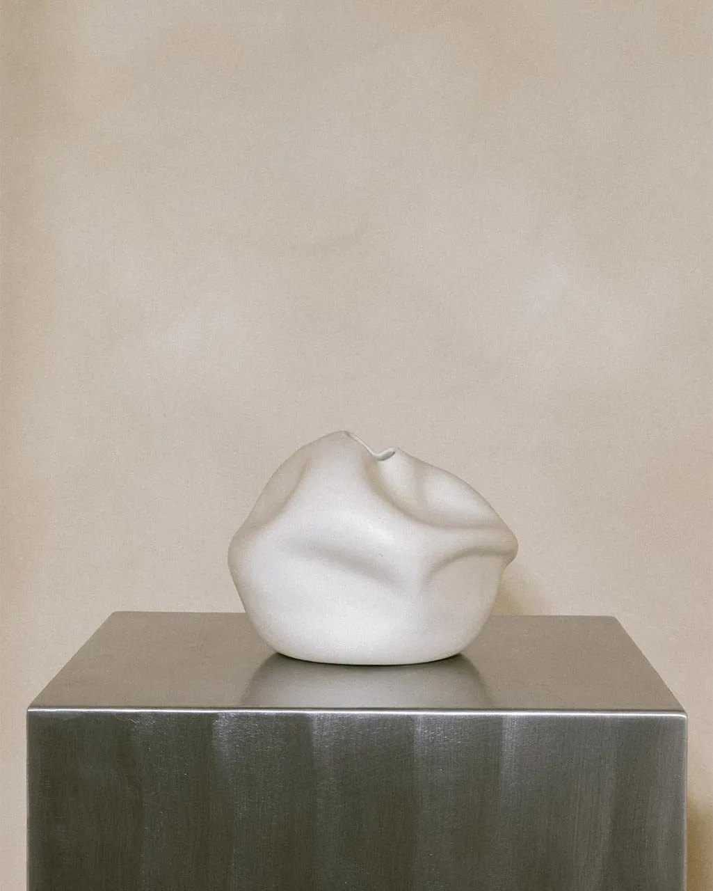 Completedworks Compound vase céramique blanc mat grand