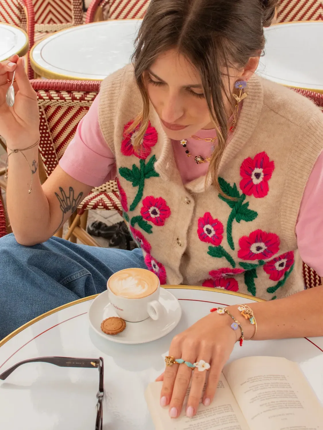 Nach Bijoux anémones bracelet perles fleurs hématite élastique