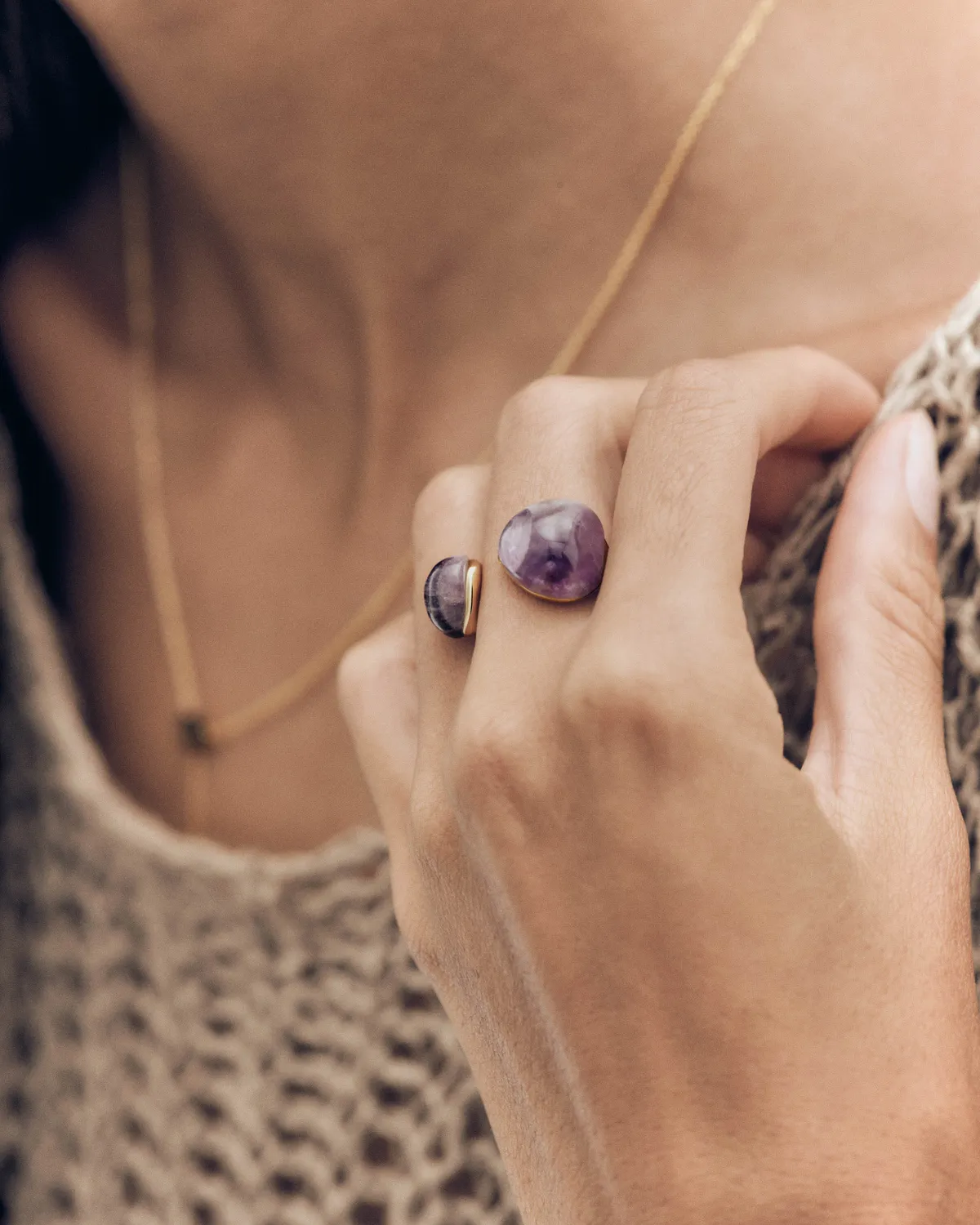 PDPAOLA Gravity bague améthyste plaqué or pierre violette