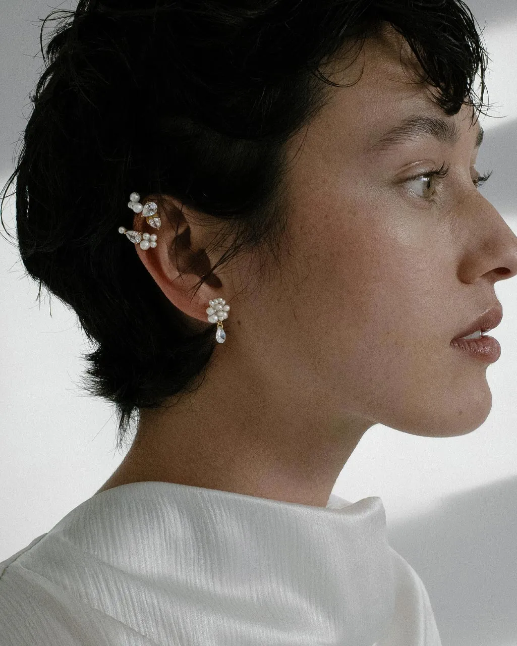 Completedworks Time Is Layered In Ice boucles d'oreilles perle vermeil