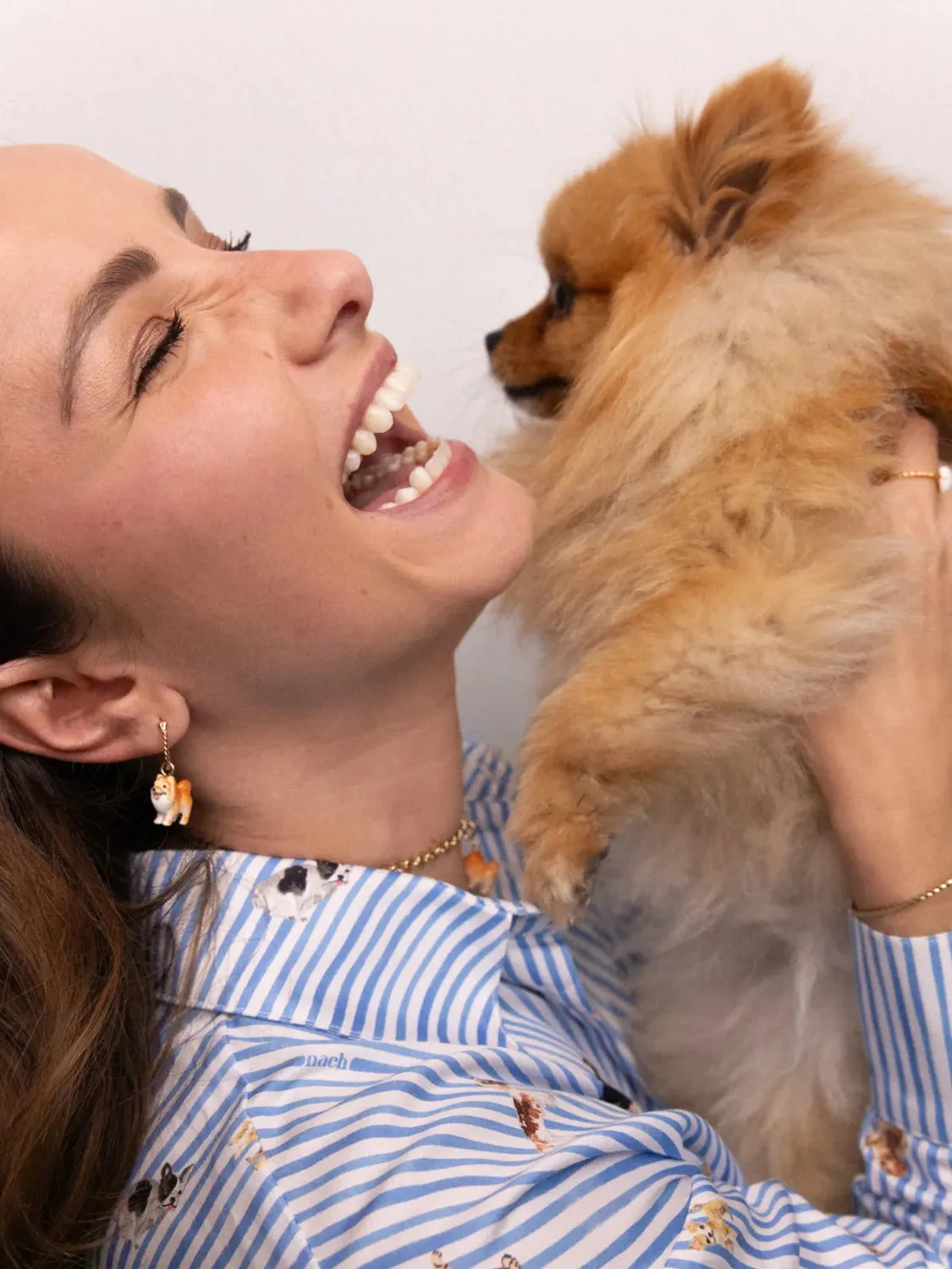 Nach Bijoux Chien Spitz mini créole porcelaine