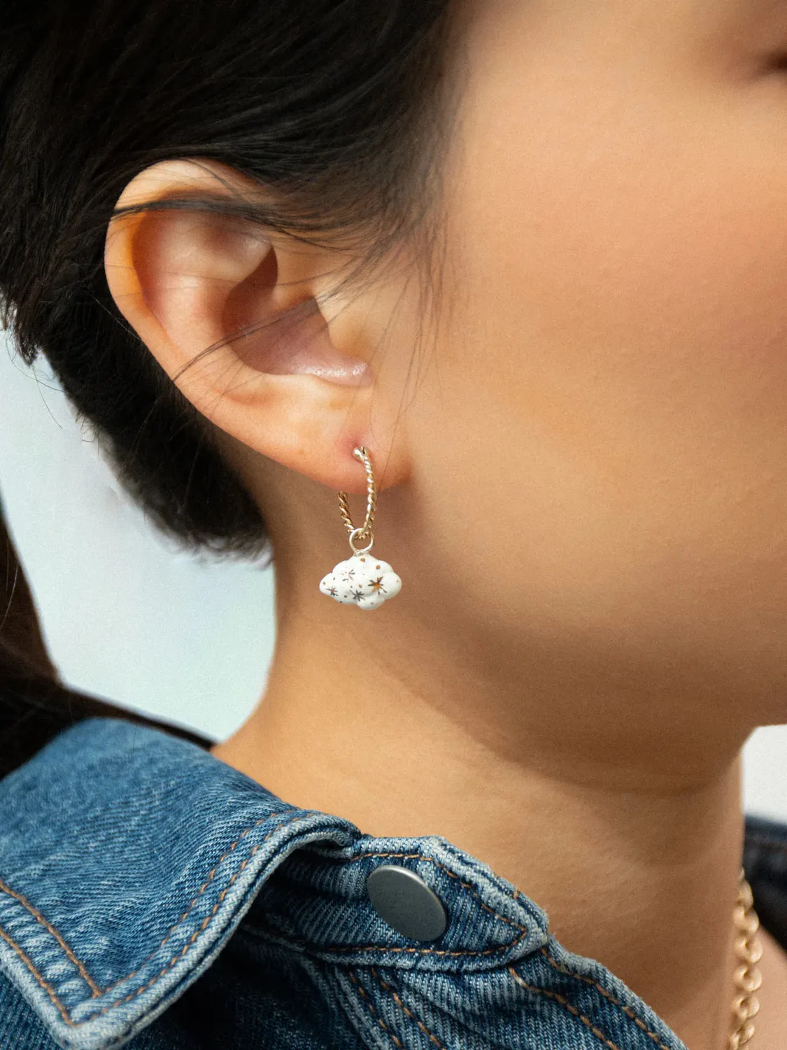 Nach Cosmic Mini créole nuage boucle d'oreille blanc doré