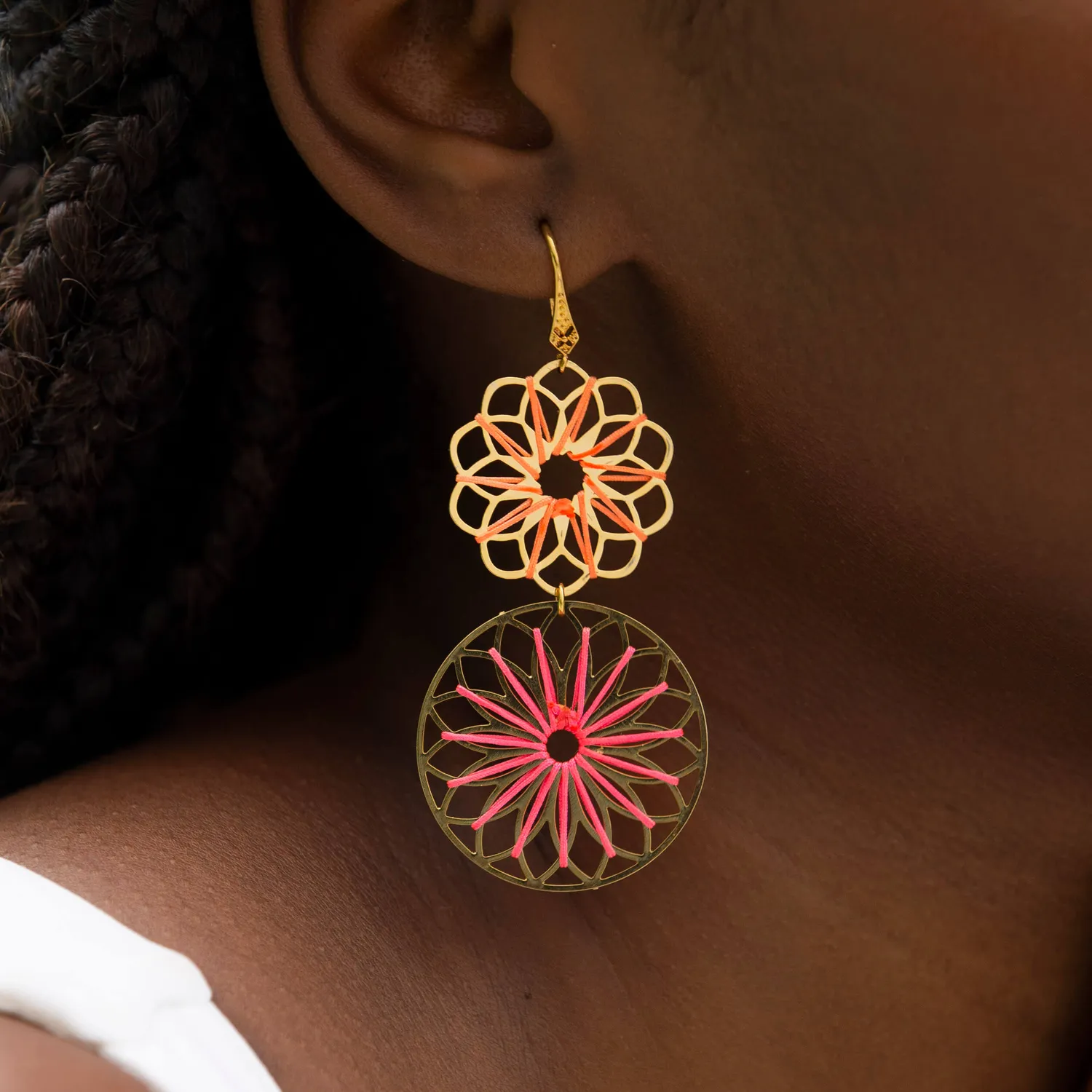 Nao de Paris Sakura Néon boucles d'oreilles percées doré 6 cm