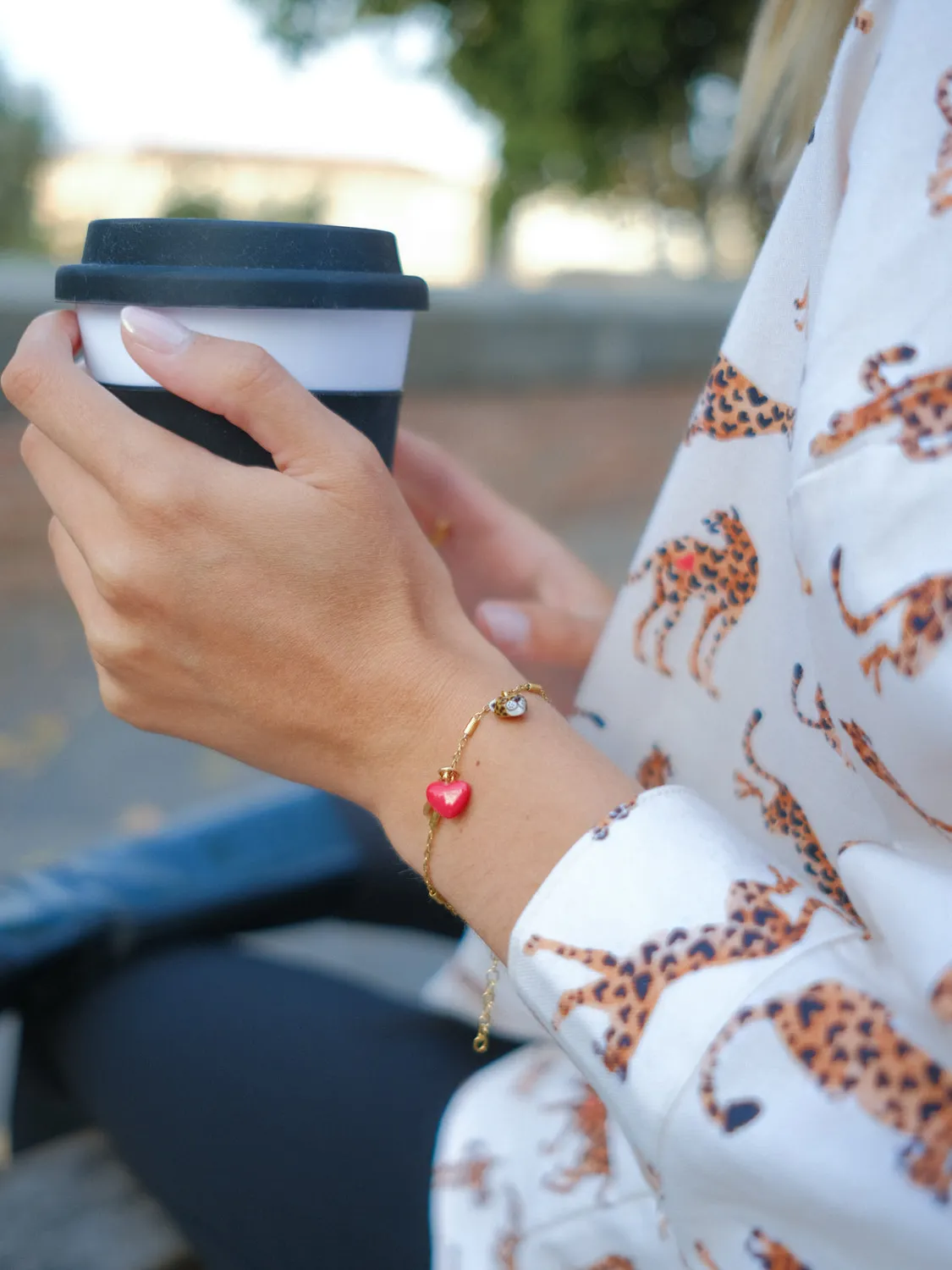 Nach Bijoux Bracelet chaîne léopard et cœur porcelaine verre