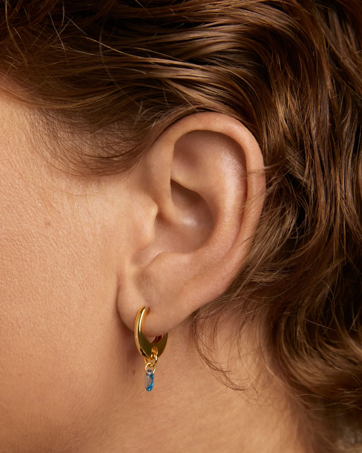 PDPAOLA Blue Lily créoles bleu ciel zirconia