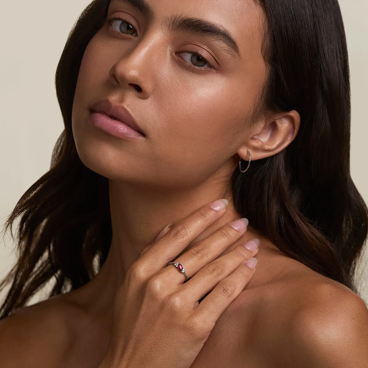 Astrid & Miyu Milestone bague rubis juillet or blanc