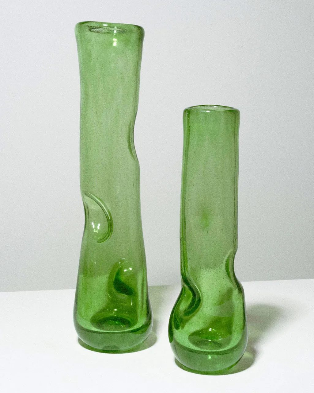 Completedworks Crumple petit vase verre vert feuille