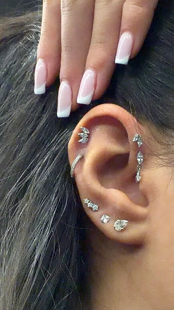 Astrid & Miyu Jewelled Hoop créoles argent éclat zircon