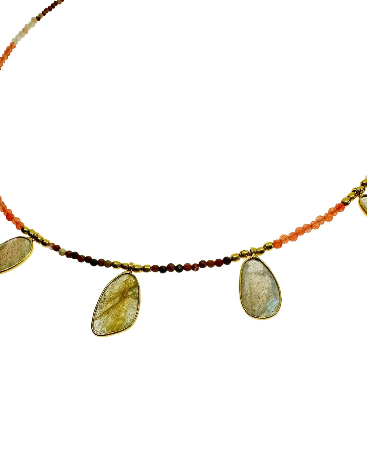 Le Fourbi de Capucine N82 collier laiton doré jaspe labradorite