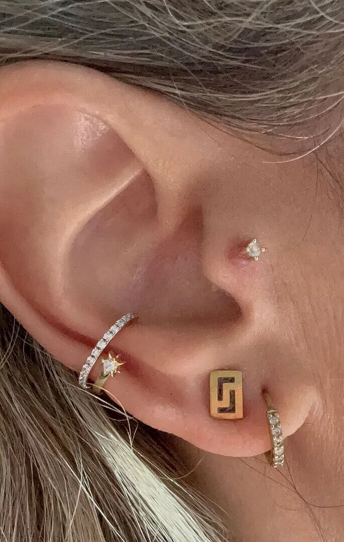 Astrid & Miyu Cosmic Illusion Crystal ear cuff doré