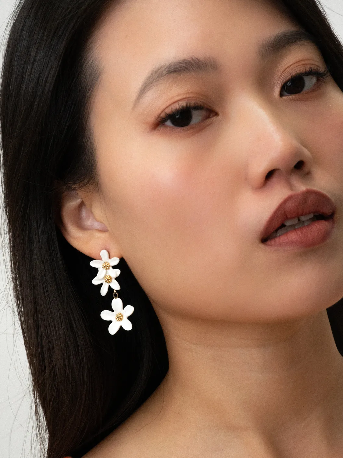 Nach Bijoux fleurs de citron boucles pendantes jaunes 4,8 cm