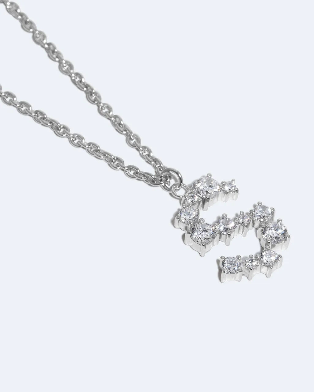 Completedworks Glitchy S pendentif rhodié zirconium