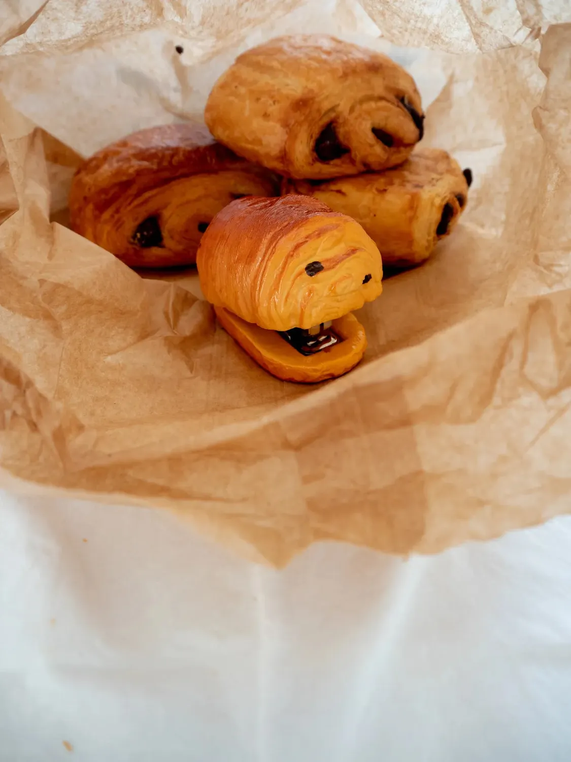 Nach Bijoux Chocolatine agrafeuse porcelaine agrafes n°10