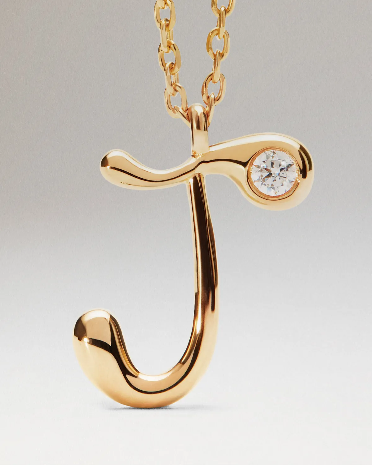 PDPAOLA Initial J collier pendentif doré lettre