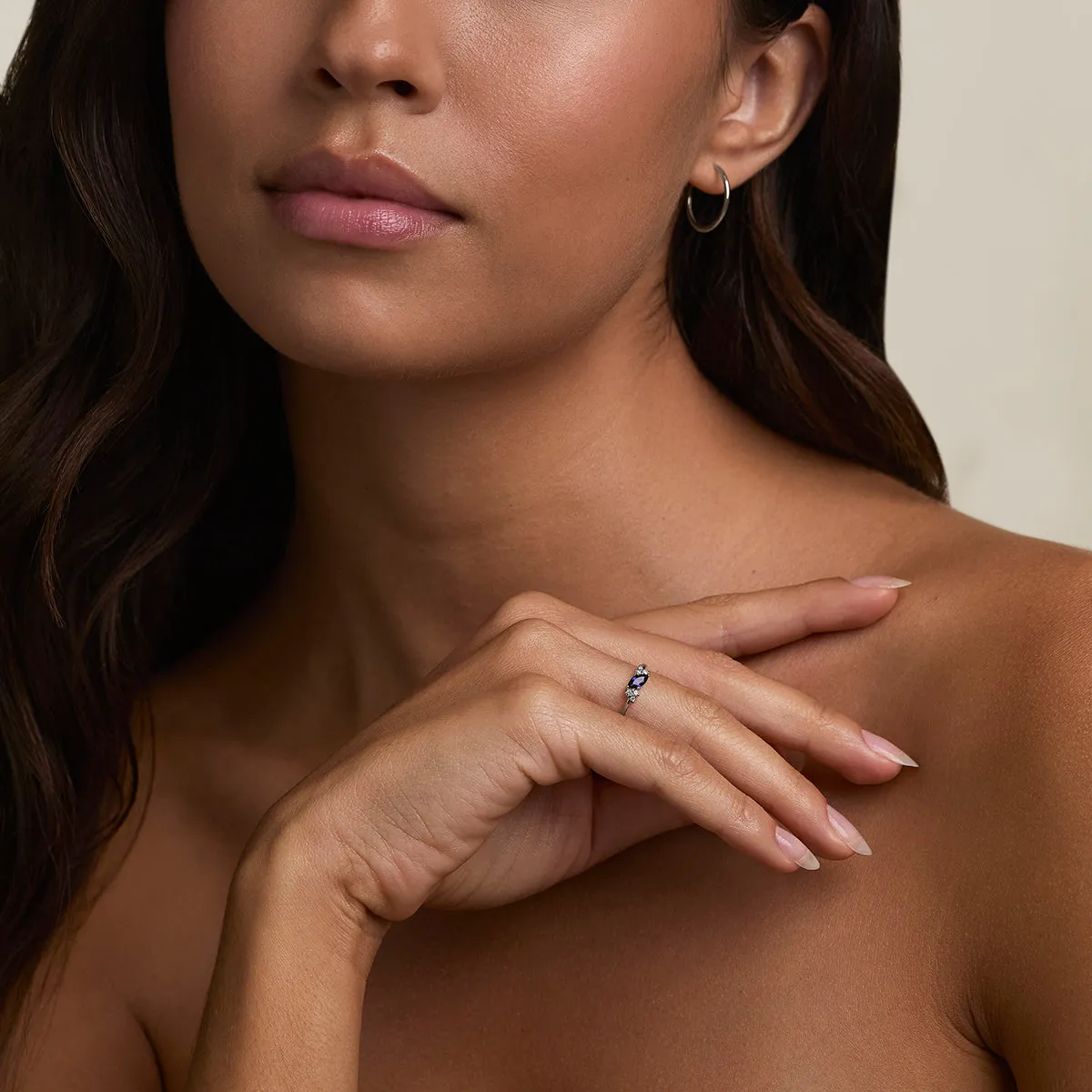 Astrid & Miyu Milestone bague or blanc saphir septembre