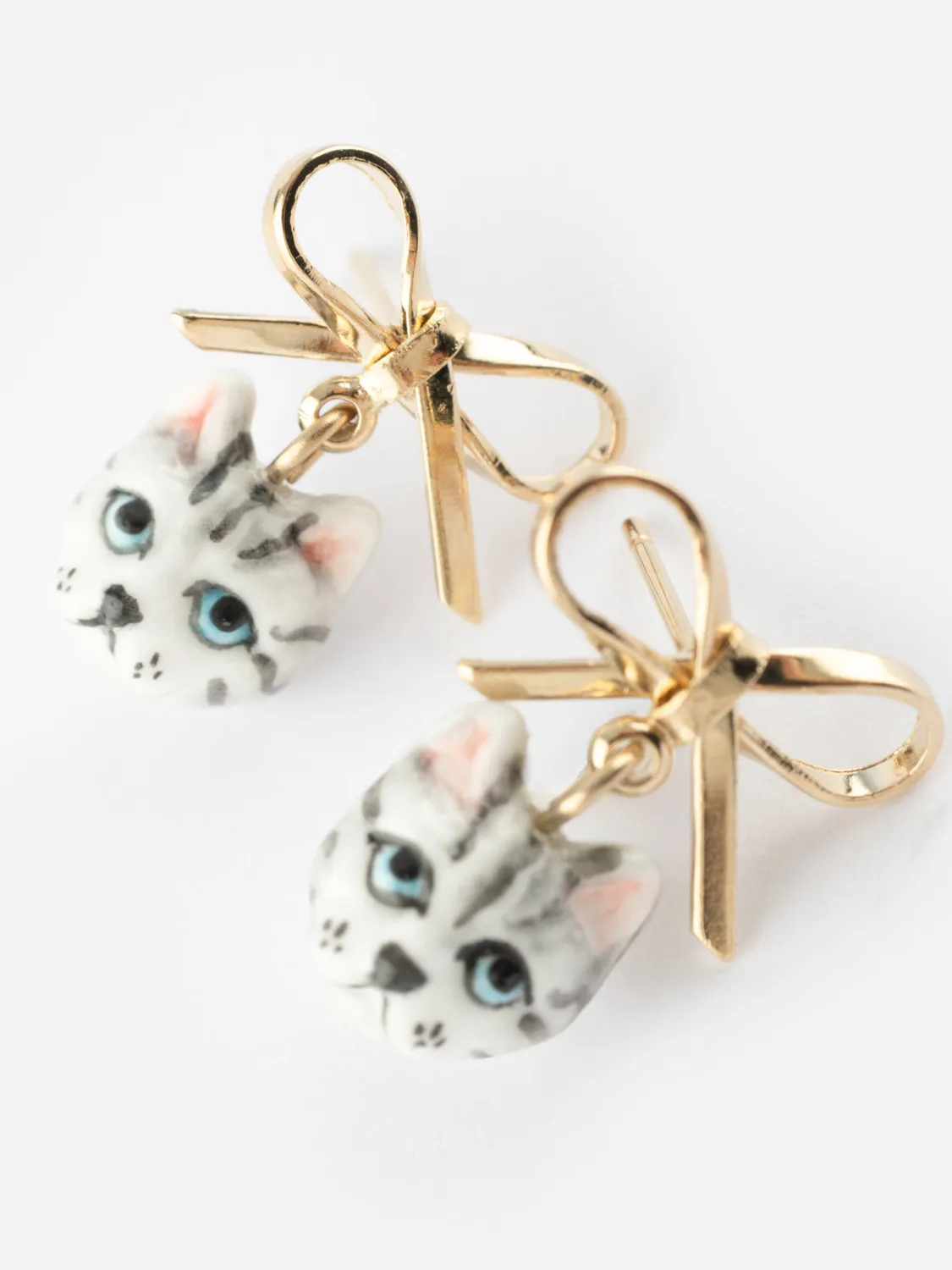 Nach Bijoux Chien et chat tabby boucles pendantes nœud
