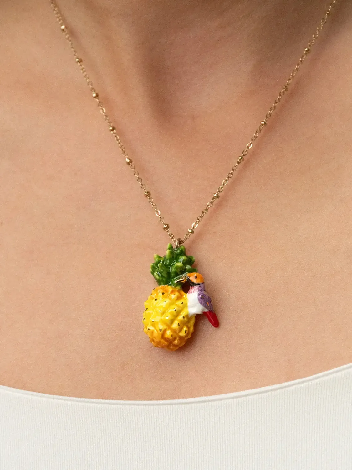 Nach Bijoux Ananas oiseau Gould collier porcelaine 46 cm