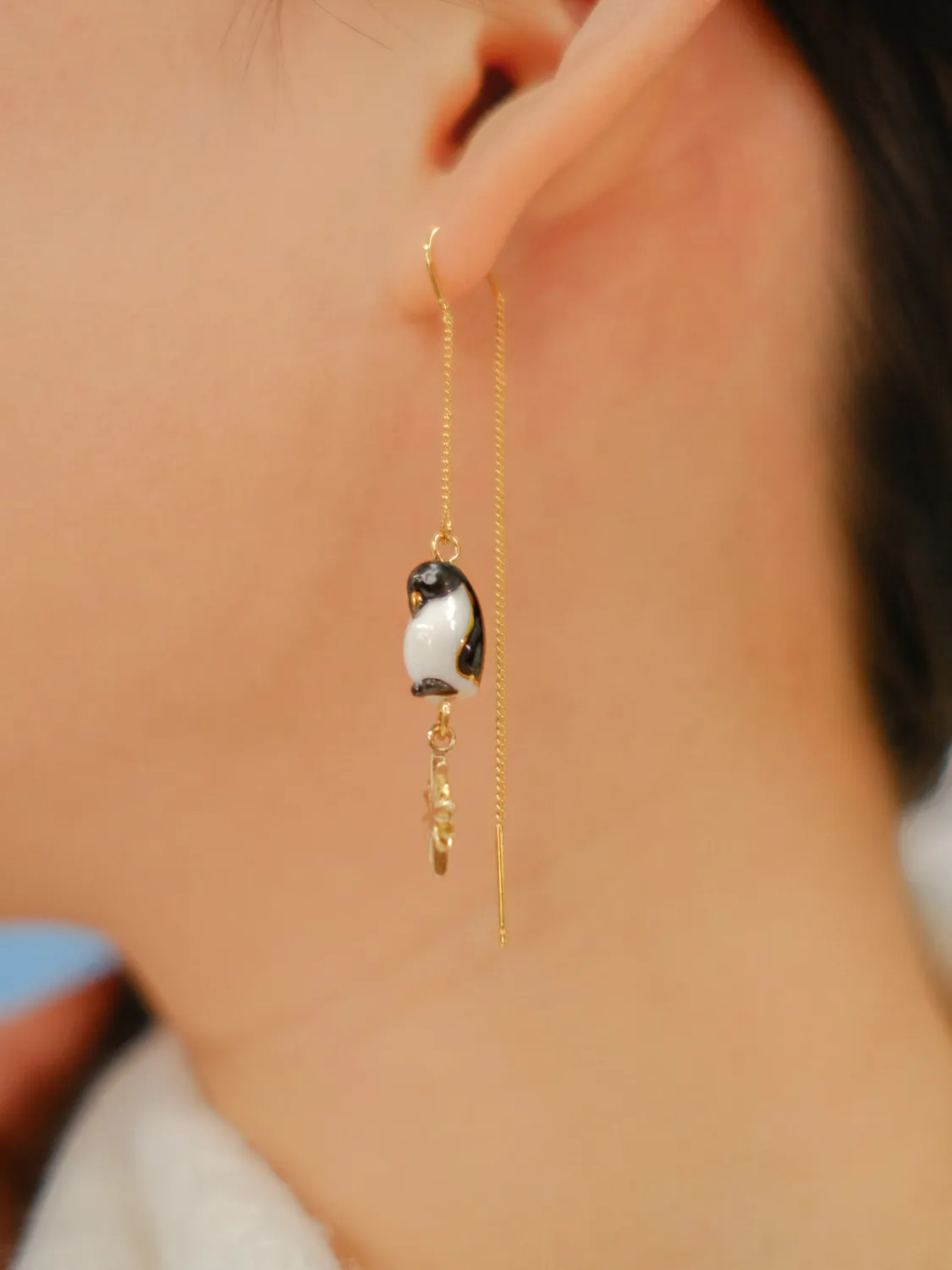 Nach Bijoux Arctique Longues boucles pingouin 7 cm porcelaine
