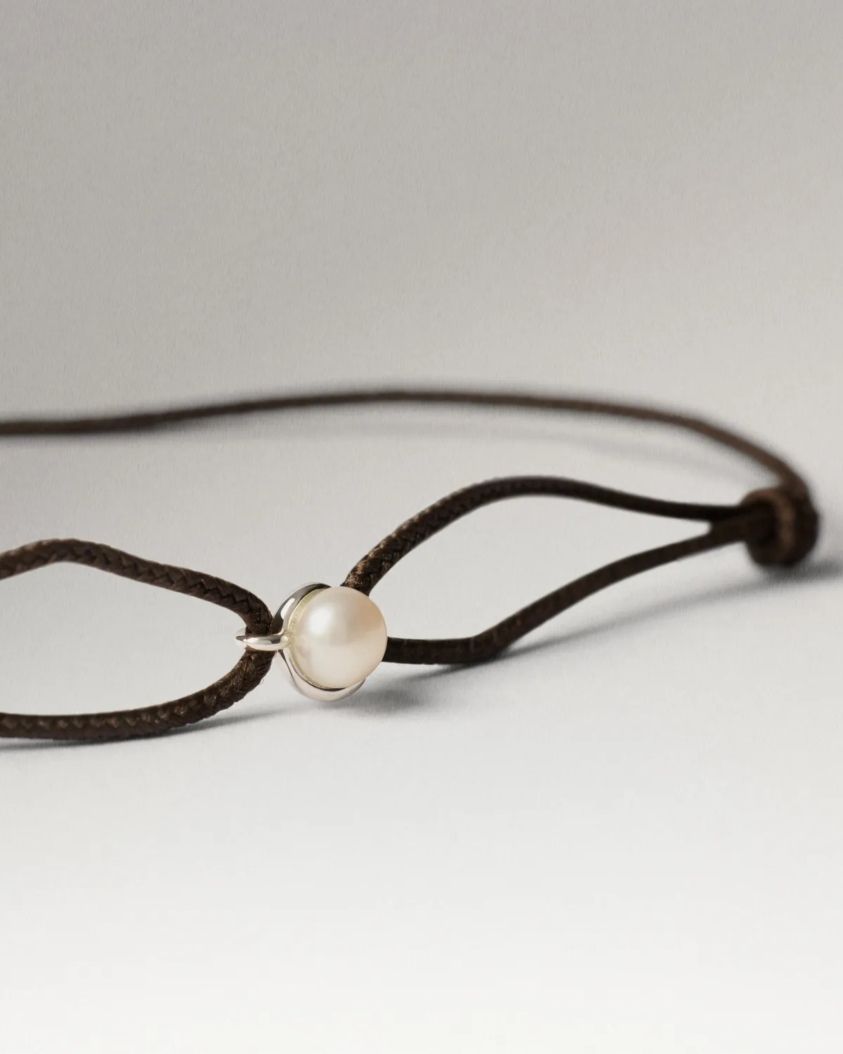 PDPAOLA Orion Cordon bracelet perle blanche
