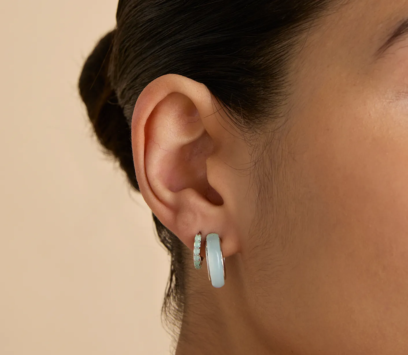 Astrid & Miyu Aqua & Pearl Charm créoles argent perle