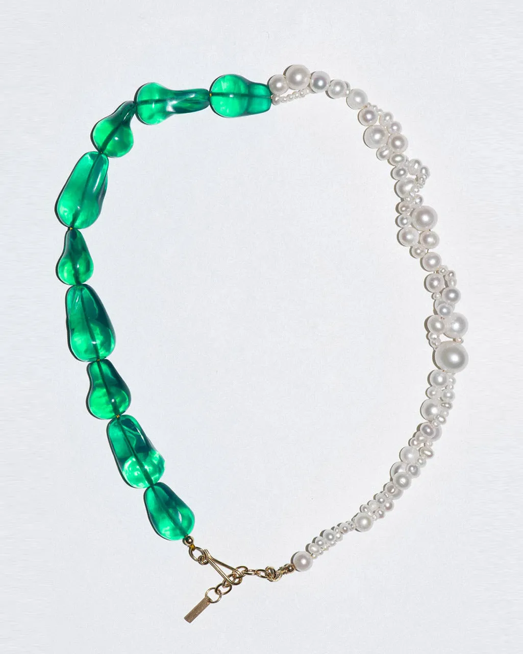 Completedworks Parade of Possibilities II collier perle vert