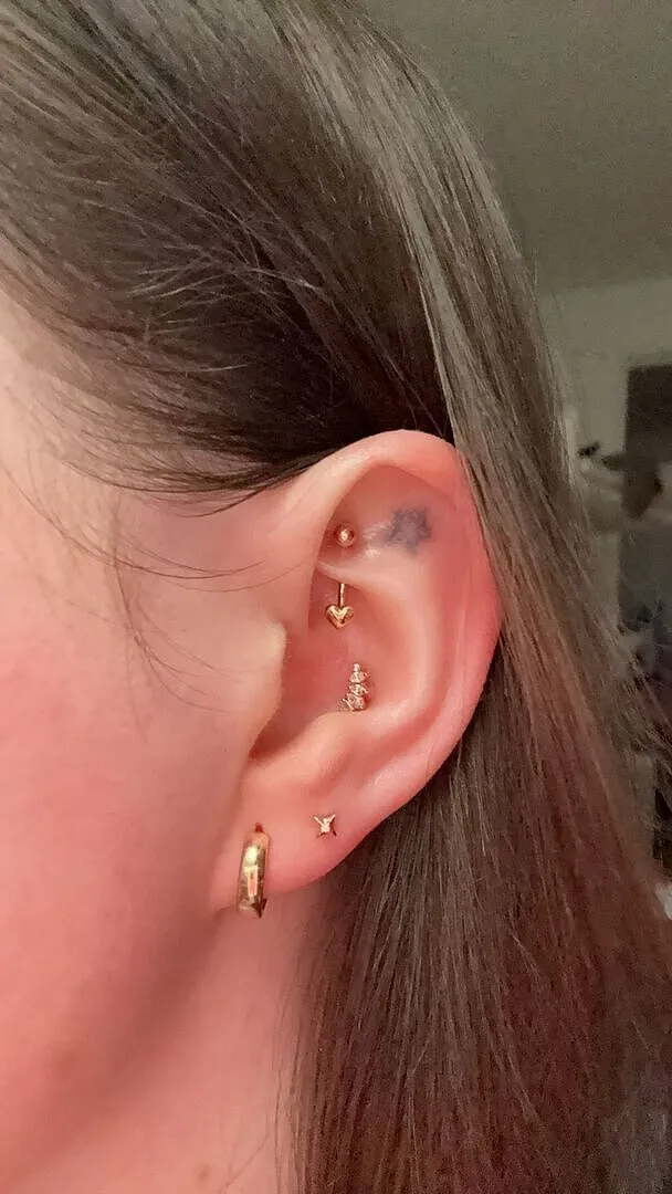 Astrid & Miyu Heart Rook Bar piercing or massif cœur