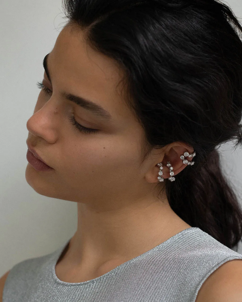 Completedworks Horizons II ear cuff argent zirconia