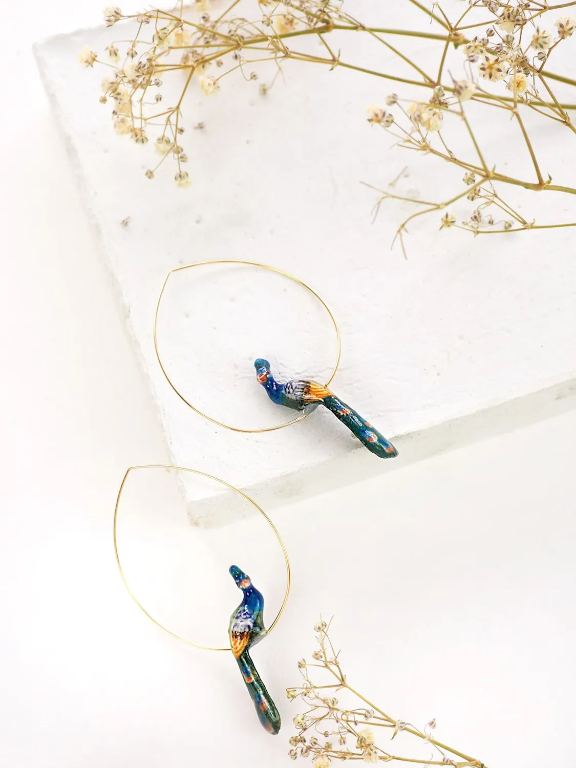 Nach Bijoux Paon grandes créoles plume vertes