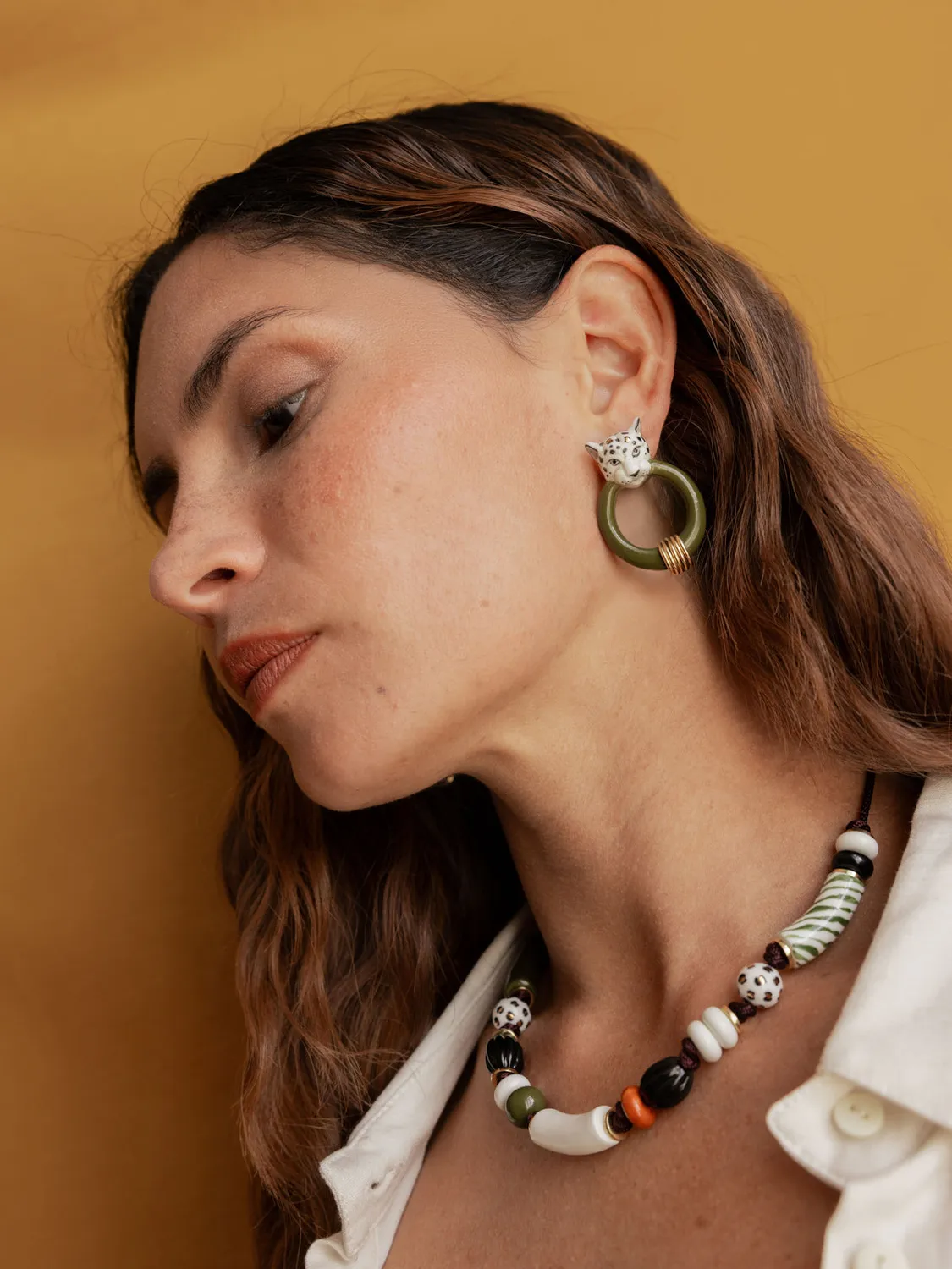 Nach Bijoux Léopard boucles d'oreilles blanc et doré