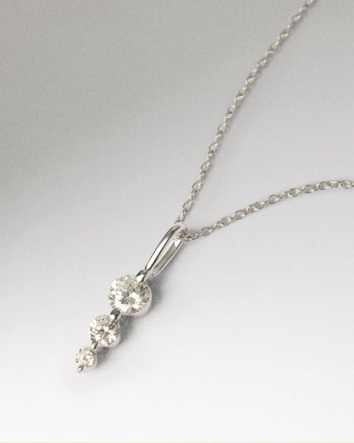 PDPAOLA Diamond Essentials Iris pendentif or blanc diamants