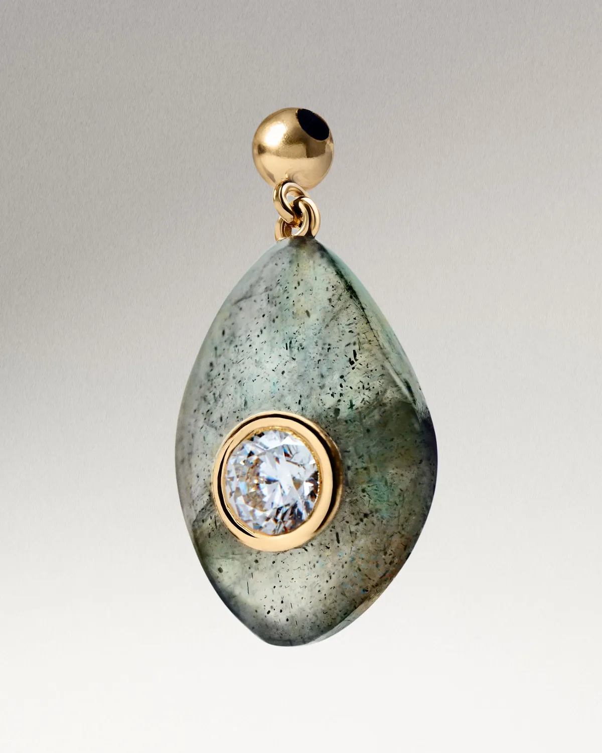 PDPAOLA Protection charm labradorite doré