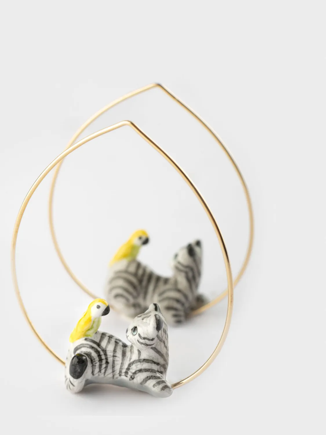 Nach Bijoux moyennes créoles chat tabby boucles d'oreilles