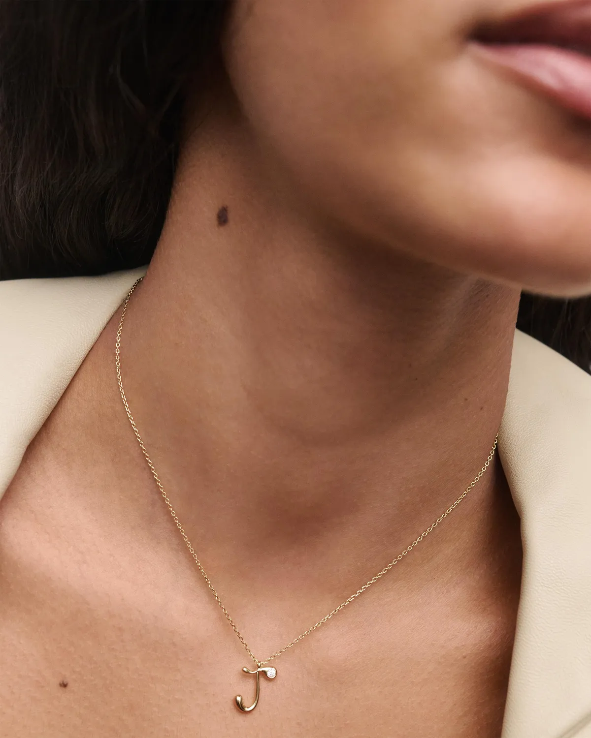 PDPAOLA Initial J collier pendentif doré lettre