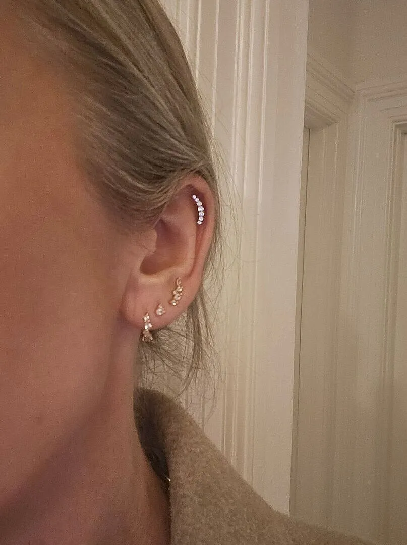 Astrid & Miyu Pear Cluster Stud clous d'oreilles dorés cristal