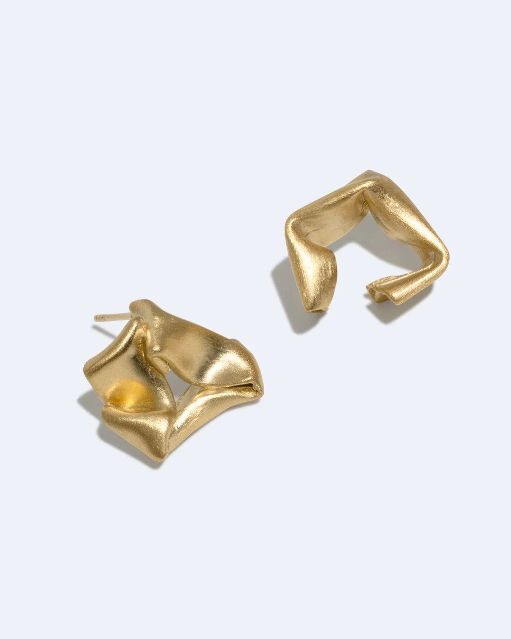 Completedworks Everyone Wants to Rule the World boucles vermeil