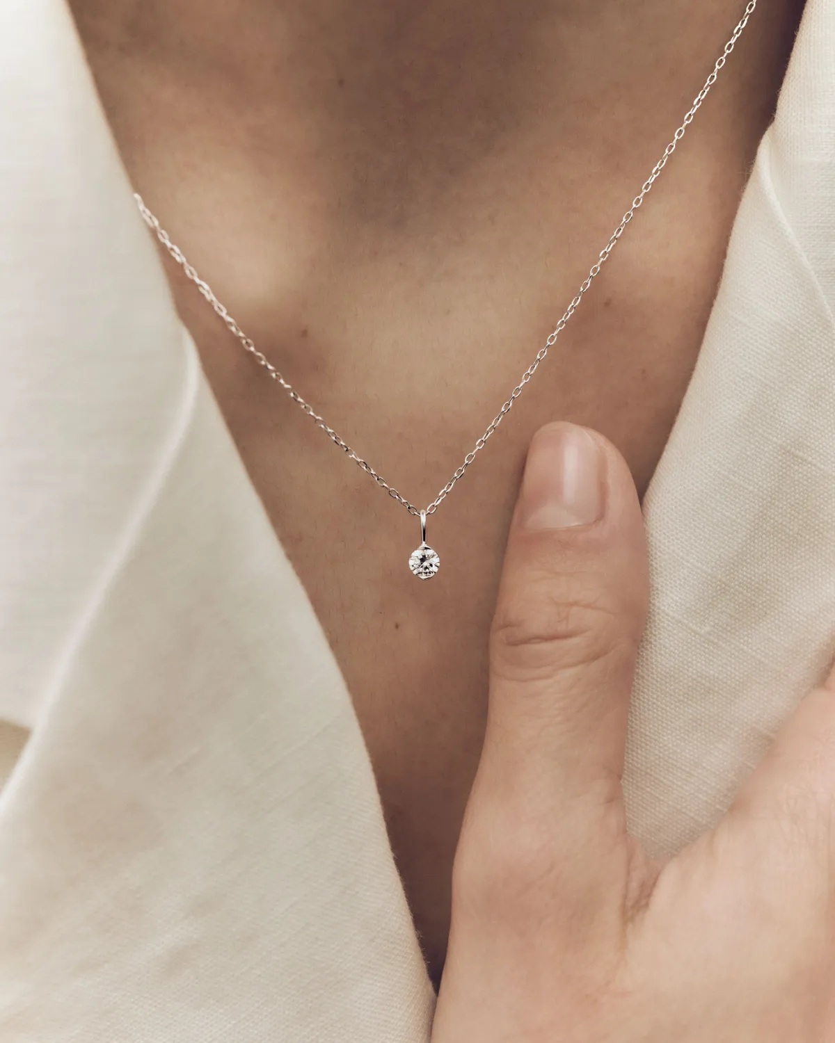 PDPAOLA Grace Mini pendentif diamant or blanc 18k