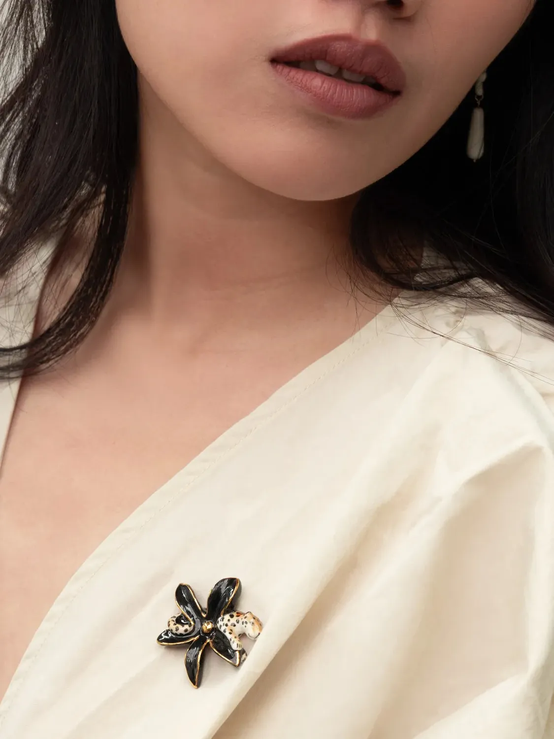 Nach Bijoux Idole sauvage pin’s fleur léopard