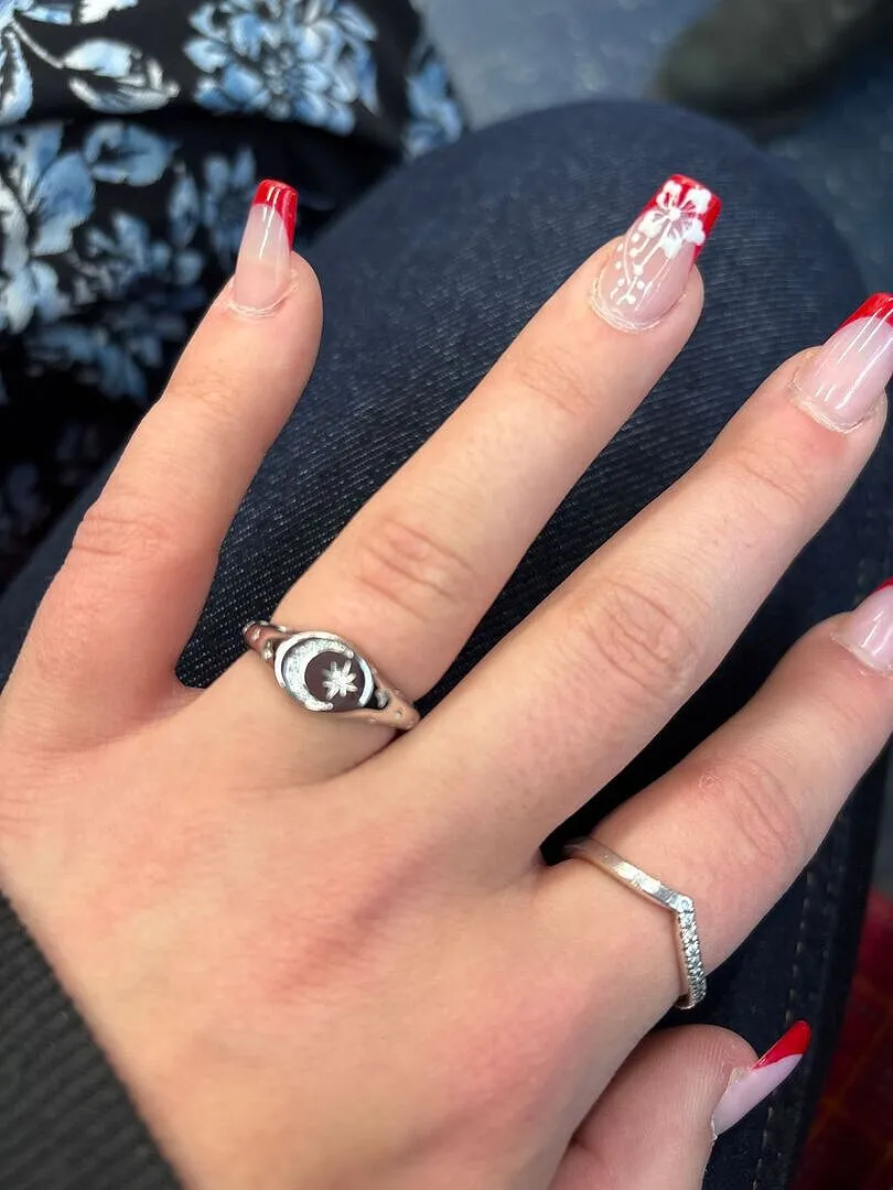 Astrid & Miyu Cosmic Signet Ring bague argentée