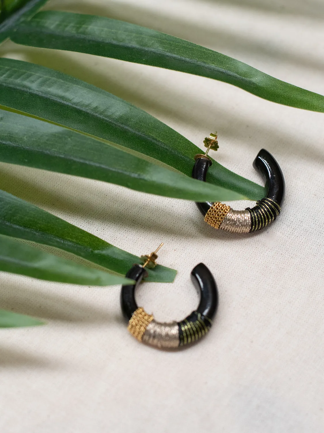 Nach Bijoux ethnique noir boucles d'oreilles porcelaine